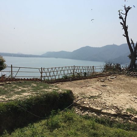 360 Lakefront Restro And Lodge Pokhara Exterior photo