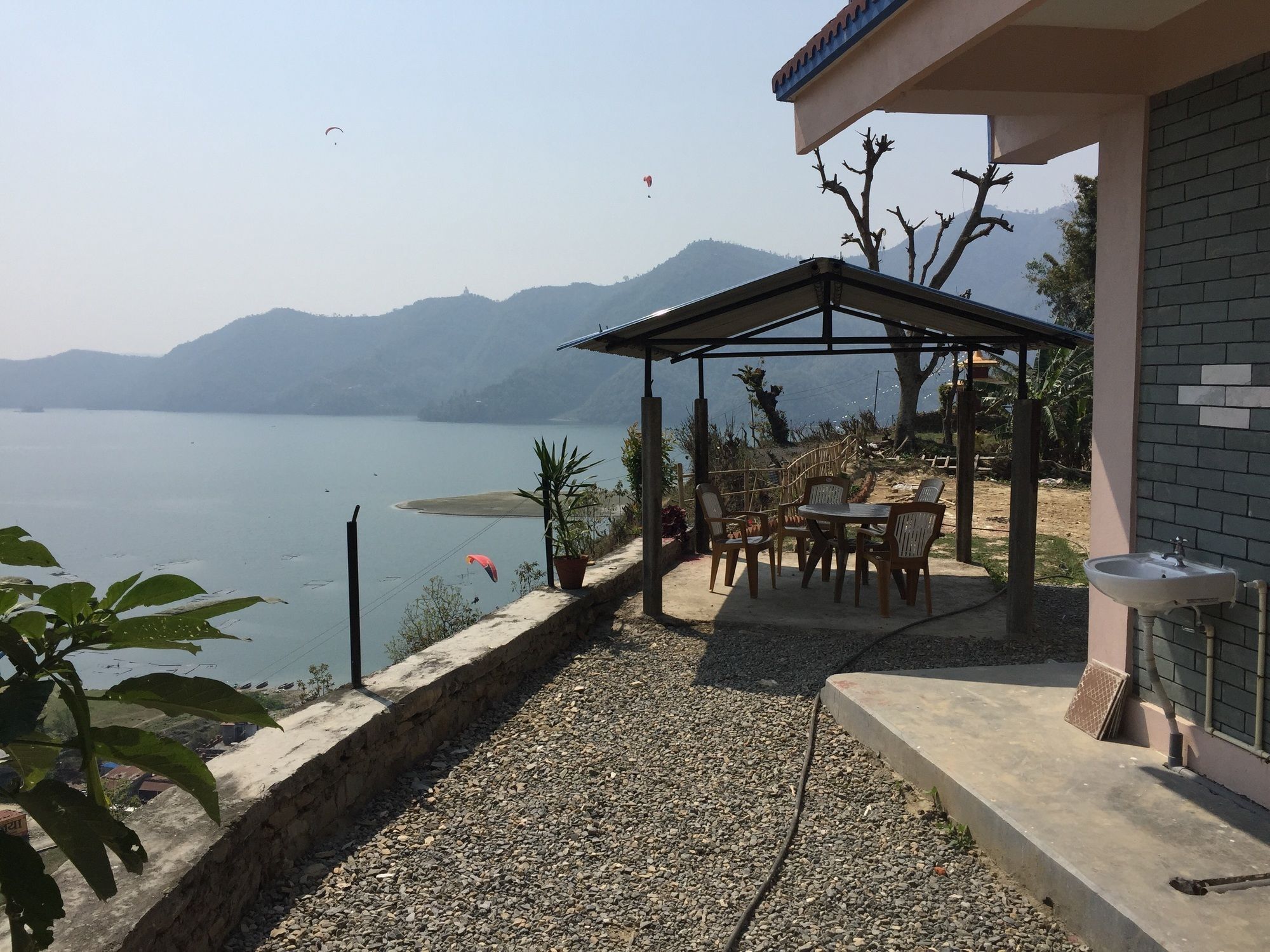 360 Lakefront Restro And Lodge Pokhara Exterior photo